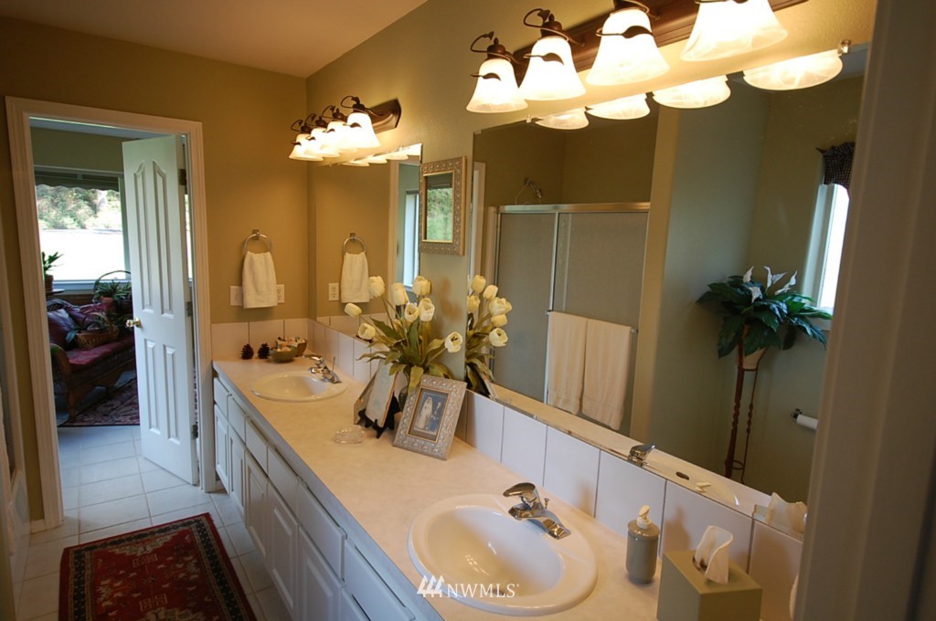 701 Delphi Road Southwest Olympia, WA 98512 - Photo 17 of 22 Gallery Image 17