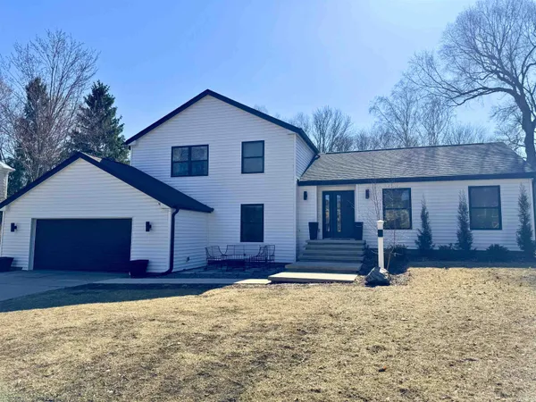 $875,000 | 1525 Windfield Way, Middleton, WI 53562