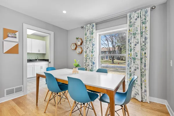 $875,000 | 1525 Windfield Way, Middleton, WI 53562