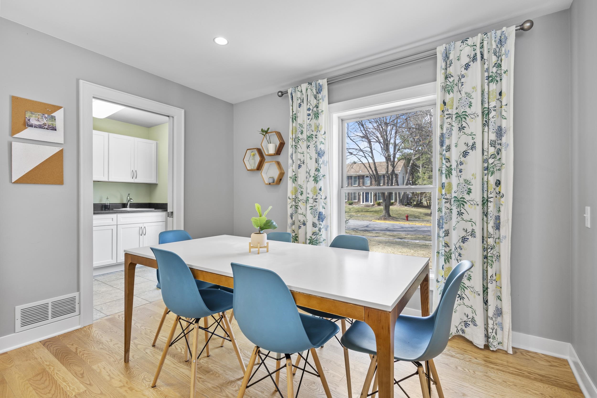 1525 Windfield Way Middleton, WI 53562 - Photo 16 of 97