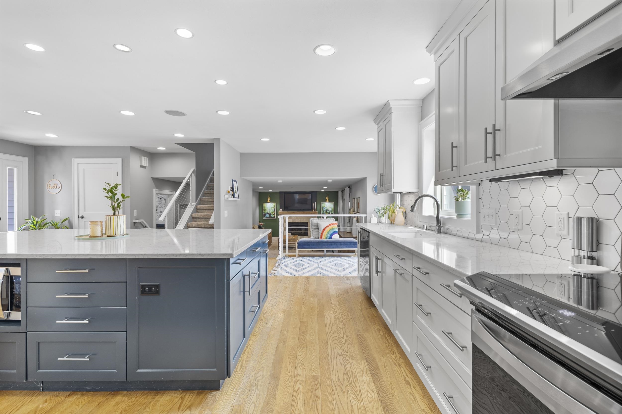 1525 Windfield Way Middleton, WI 53562 - Photo 18 of 97