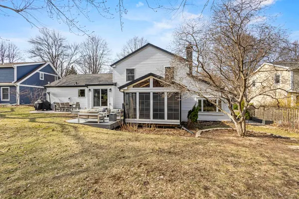 $875,000 | 1525 Windfield Way, Middleton, WI 53562