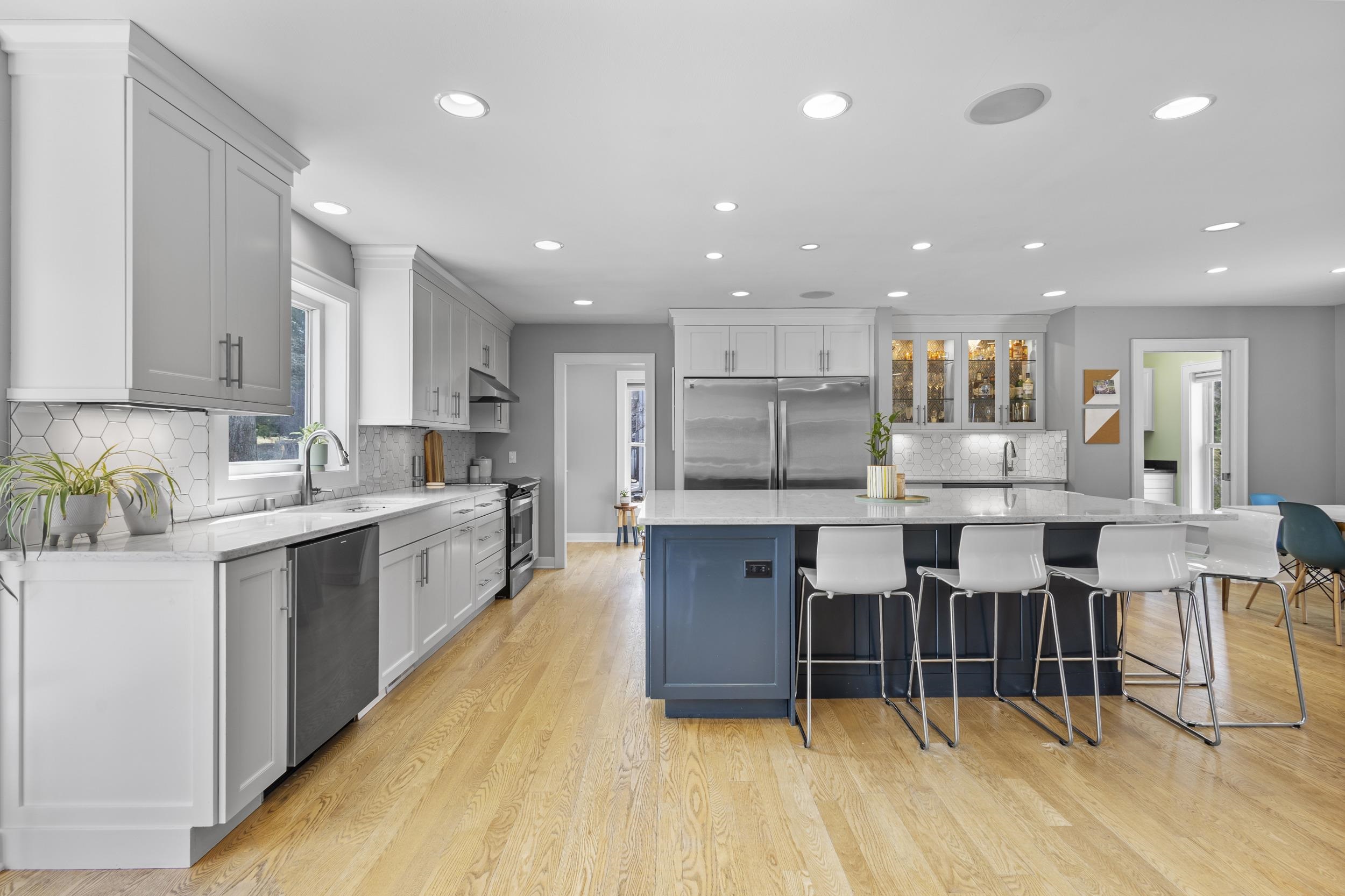 1525 Windfield Way Middleton, WI 53562 - Photo 8 of 97