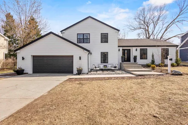 $875,000 | 1525 Windfield Way, Middleton, WI 53562