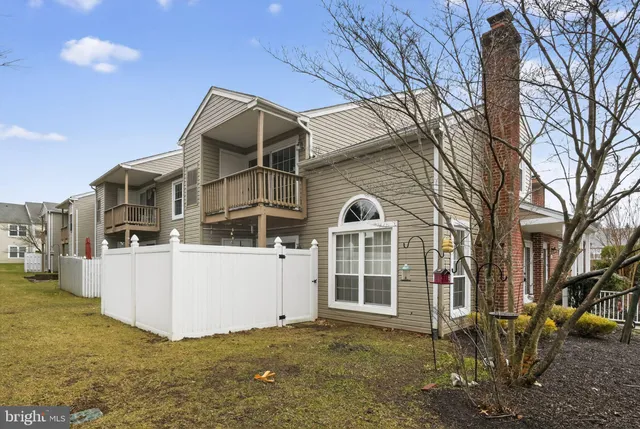 $2,200 | 8022 Beacon Hill Drive, Unit 11, Southampton, PA 18966