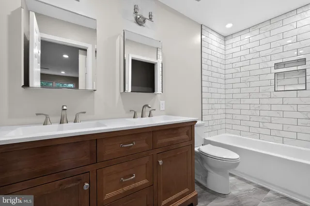 $2,200 | 8022 Beacon Hill Drive, Unit 11, Southampton, PA 18966