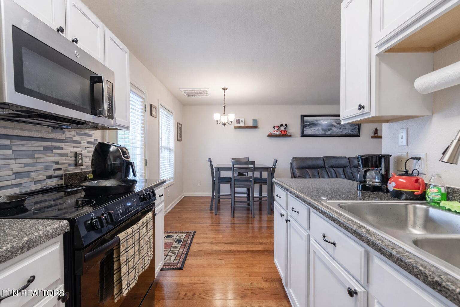 3347 Frontier View, Unit 3 Sevierville, TN 37876 - Photo 5 of 30 Chat Kitchen