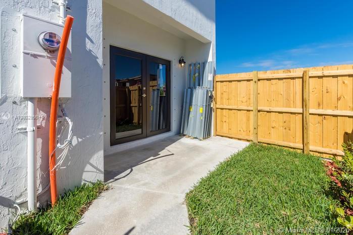 13364 Southwest 250th Street, Unit 102 Homestead, FL 33032 - Photo 2 of 37