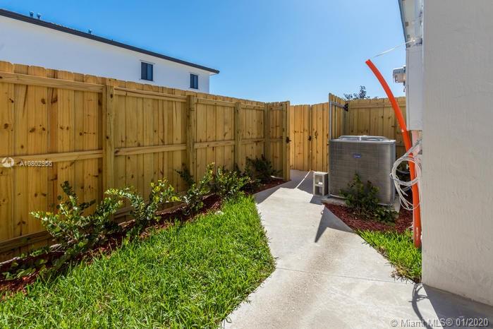 13364 Southwest 250th Street, Unit 102 Homestead, FL 33032 - Photo 4 of 37