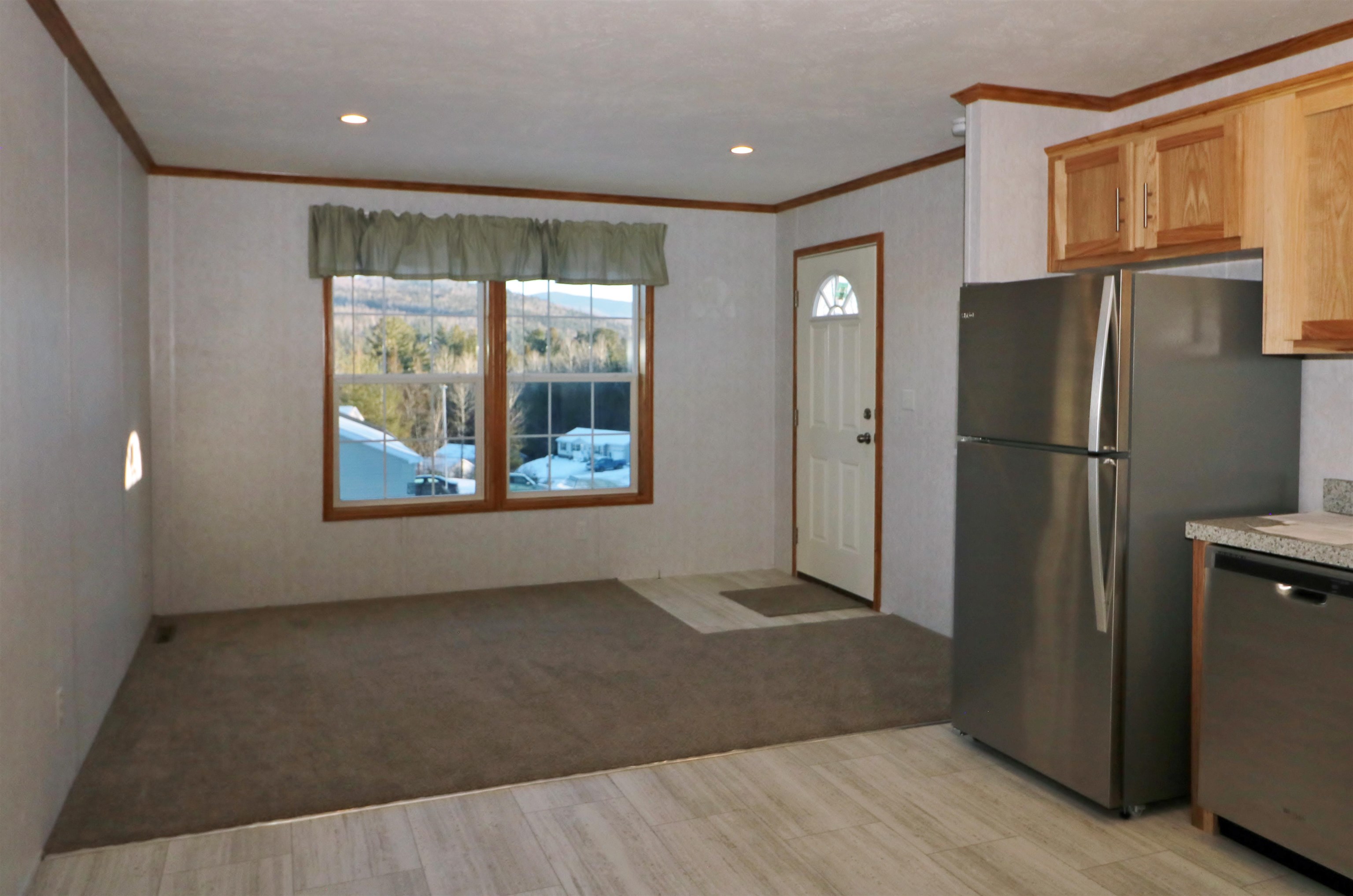 12 Victoria Lane Berlin, NH 03570 - Photo 4 of 15