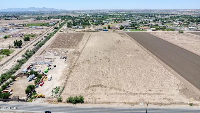 a view of a terrace view