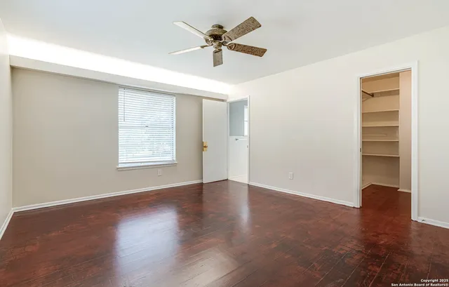 $349,800 | 211 East Woodlake Drive, San Antonio, TX 78229