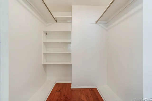 $349,800 | 211 East Woodlake Drive, San Antonio, TX 78229