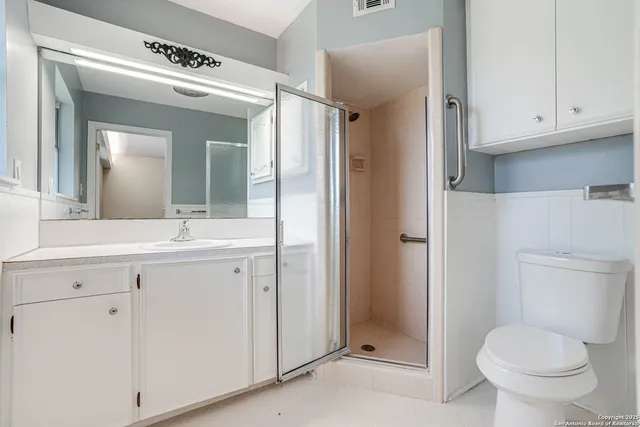 $349,800 | 211 East Woodlake Drive, San Antonio, TX 78229