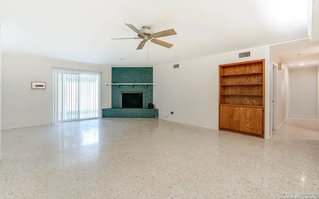 $349,800 | 211 East Woodlake Drive, San Antonio, TX 78229