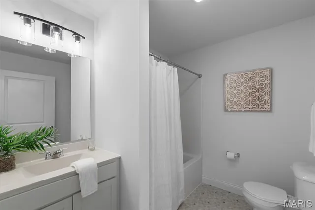 $235,000 | 4116 Virginia Avenue, St. Louis, MO 63118