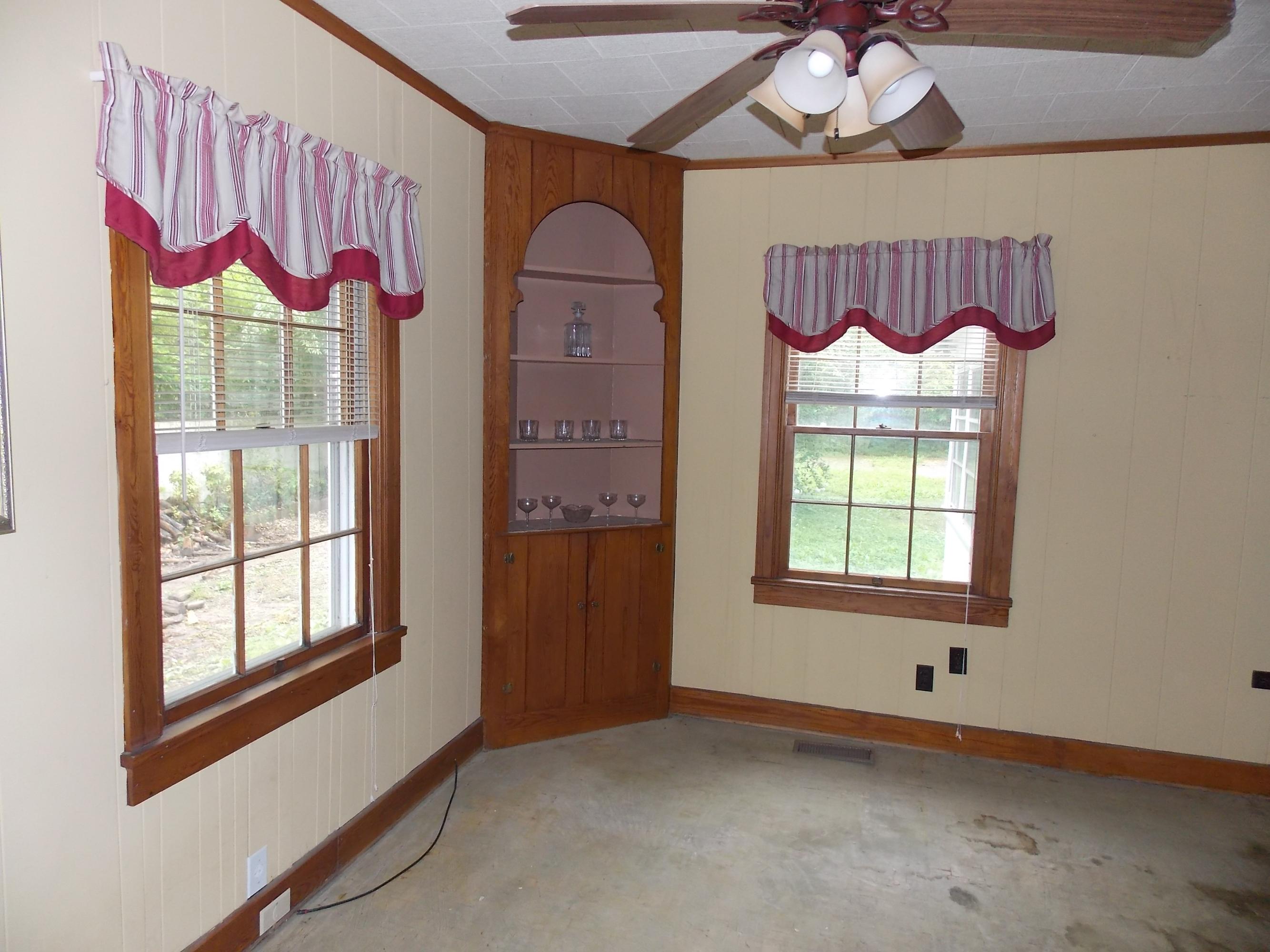 657 River Road Loudon, TN 37774 - Photo 5 of 9 Bedroom