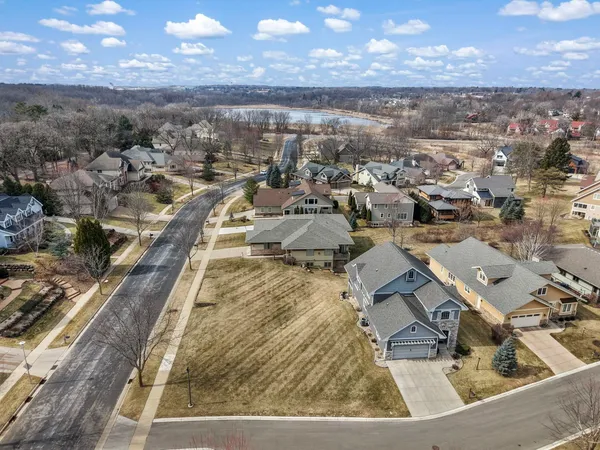 $235,000 | 11 Arboredge Way, Fitchburg, WI 53711