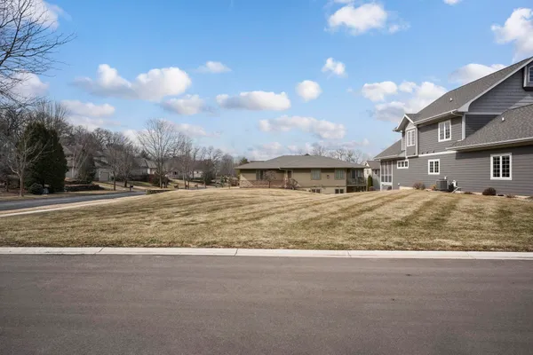 $235,000 | 11 Arboredge Way, Fitchburg, WI 53711