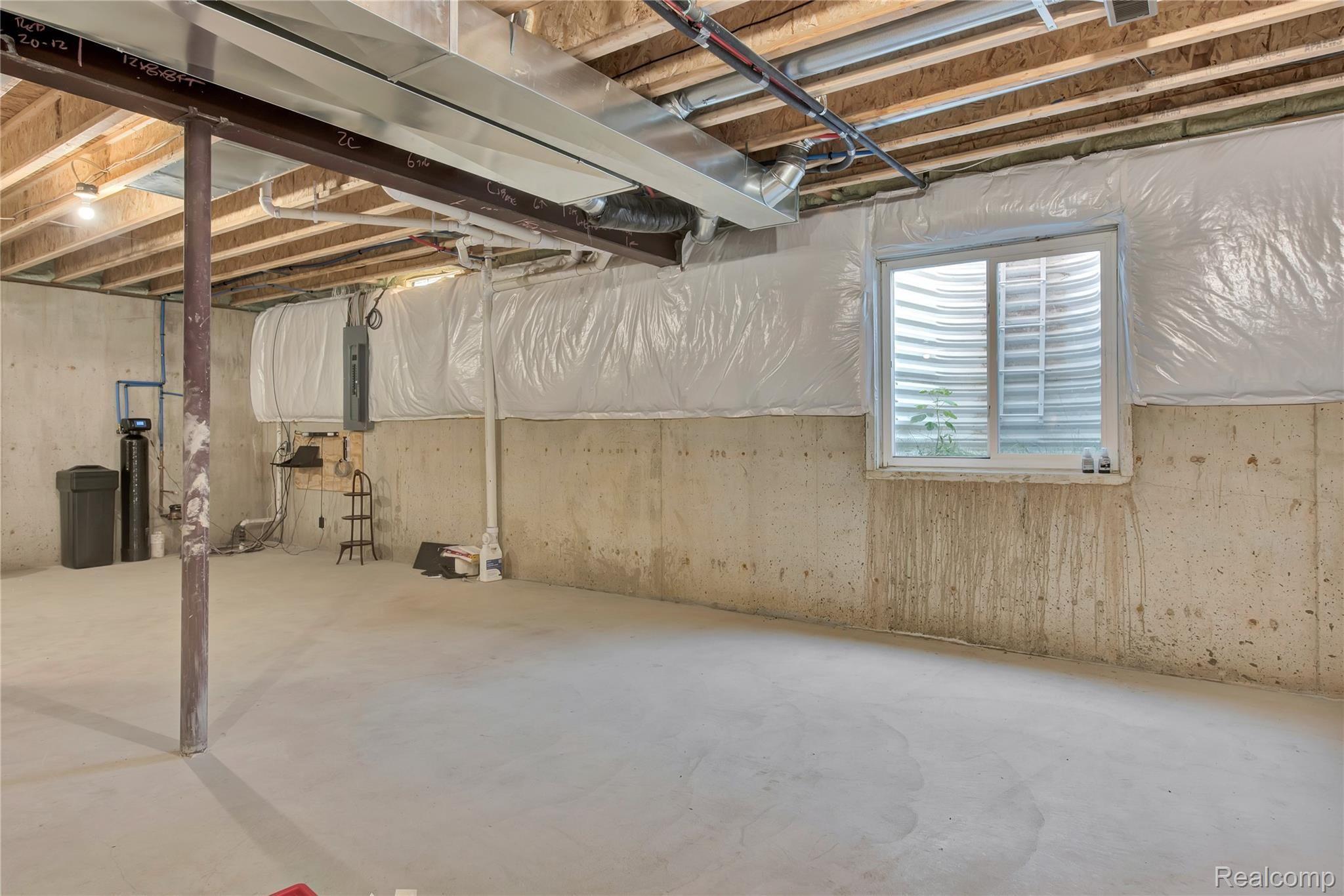 795 East Long Lake Road Troy, MI 48085 - Photo 31 of 32 28 Basement.jpg