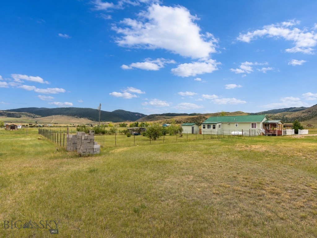 353 Shining Mountains Loop Road Ennis, MT 59729 - Photo 15 of 71 Gallery Image 15