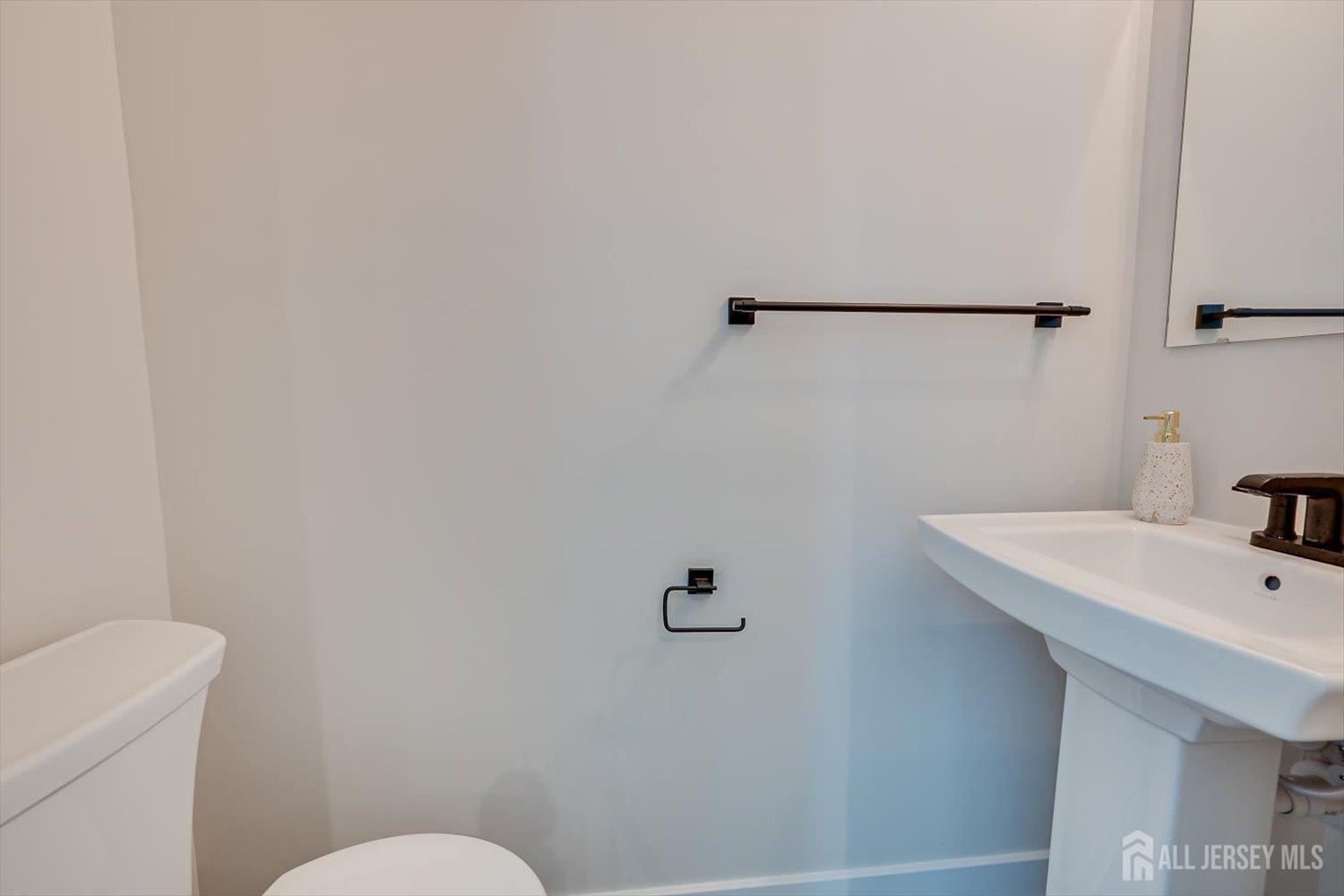 220 Anchor Way Cliffwood, NJ 07721 - Photo 28 of 48