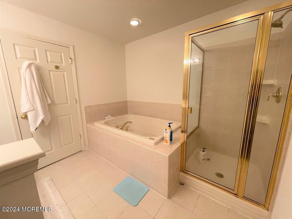 73 Ironwood Court Middletown, NJ 07748 - Photo 7 of 18 7