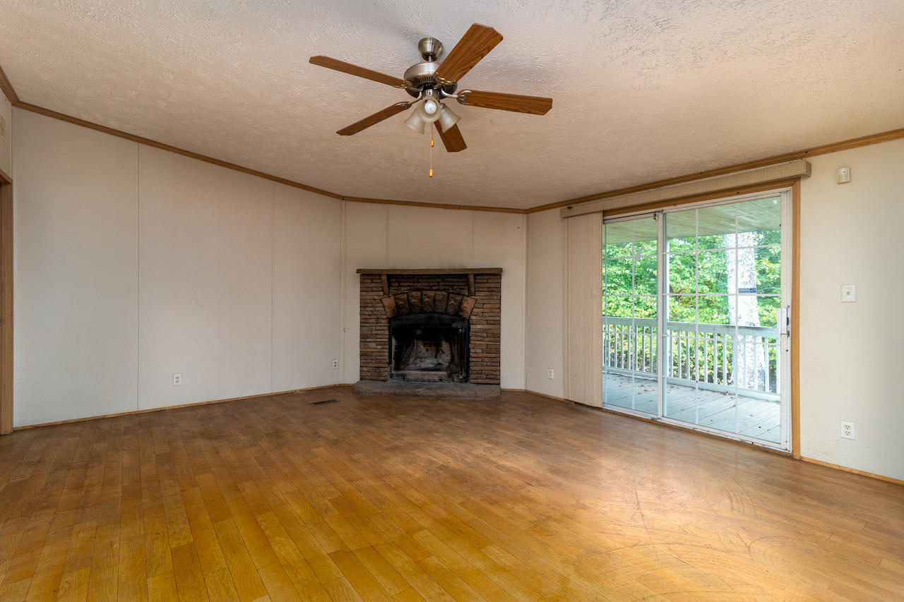 586 Clint Williams Road Rutledge, TN 37861 - Photo 5 of 23 _MG_9984-Edit