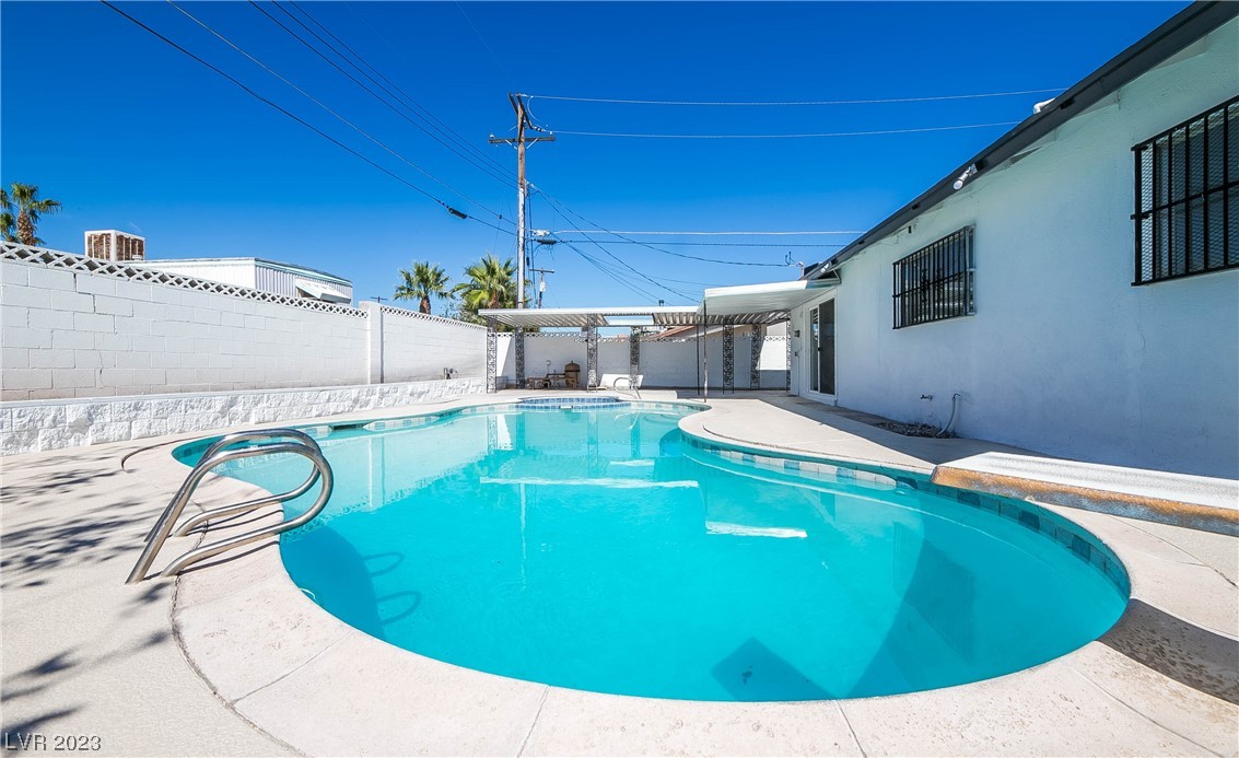 1937 Randa Lane Las Vegas, NV 89104 - Photo 1 of 39 Gallery Image 1