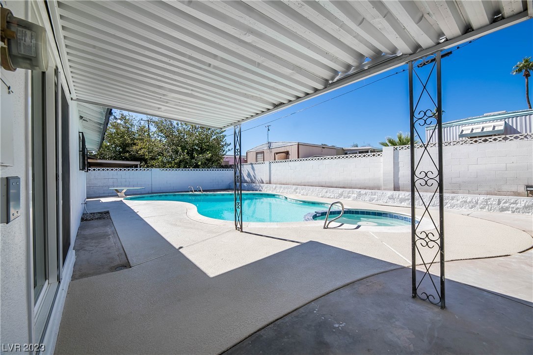 1937 Randa Lane Las Vegas, NV 89104 - Photo 11 of 39 Gallery Image 11