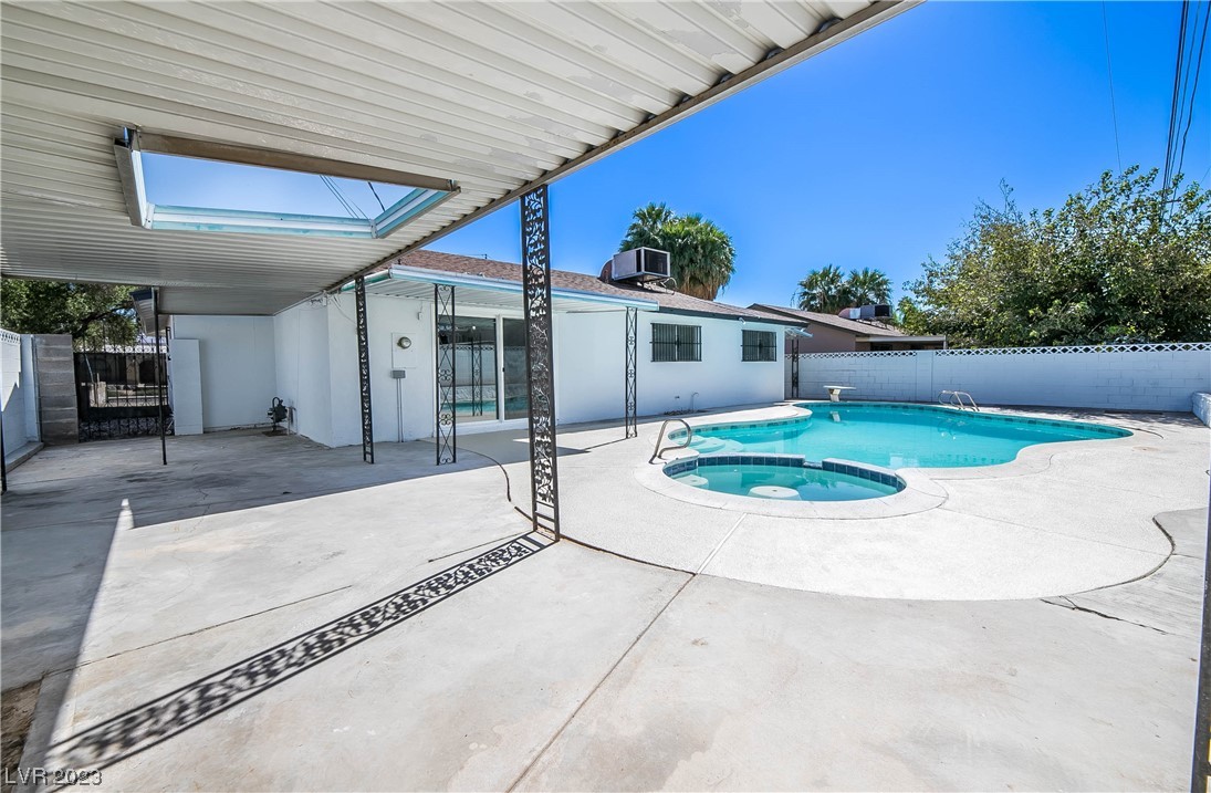 1937 Randa Lane Las Vegas, NV 89104 - Photo 7 of 39 Gallery Image 7