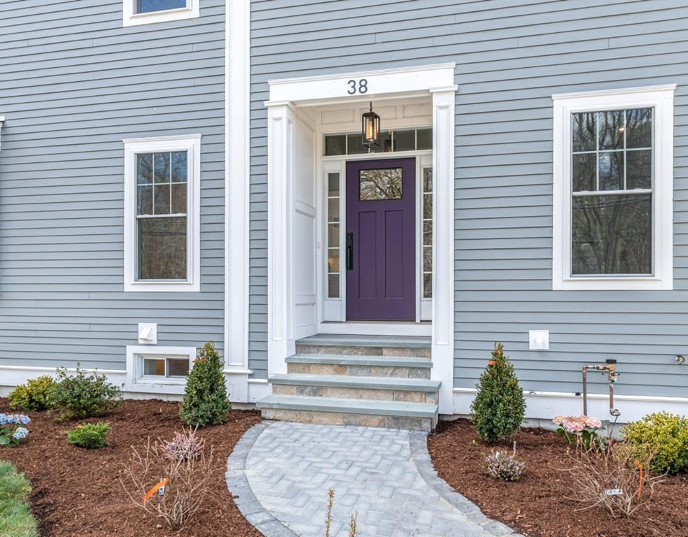38 Cedar Street Lexington, MA 02421 - Photo 3 of 32