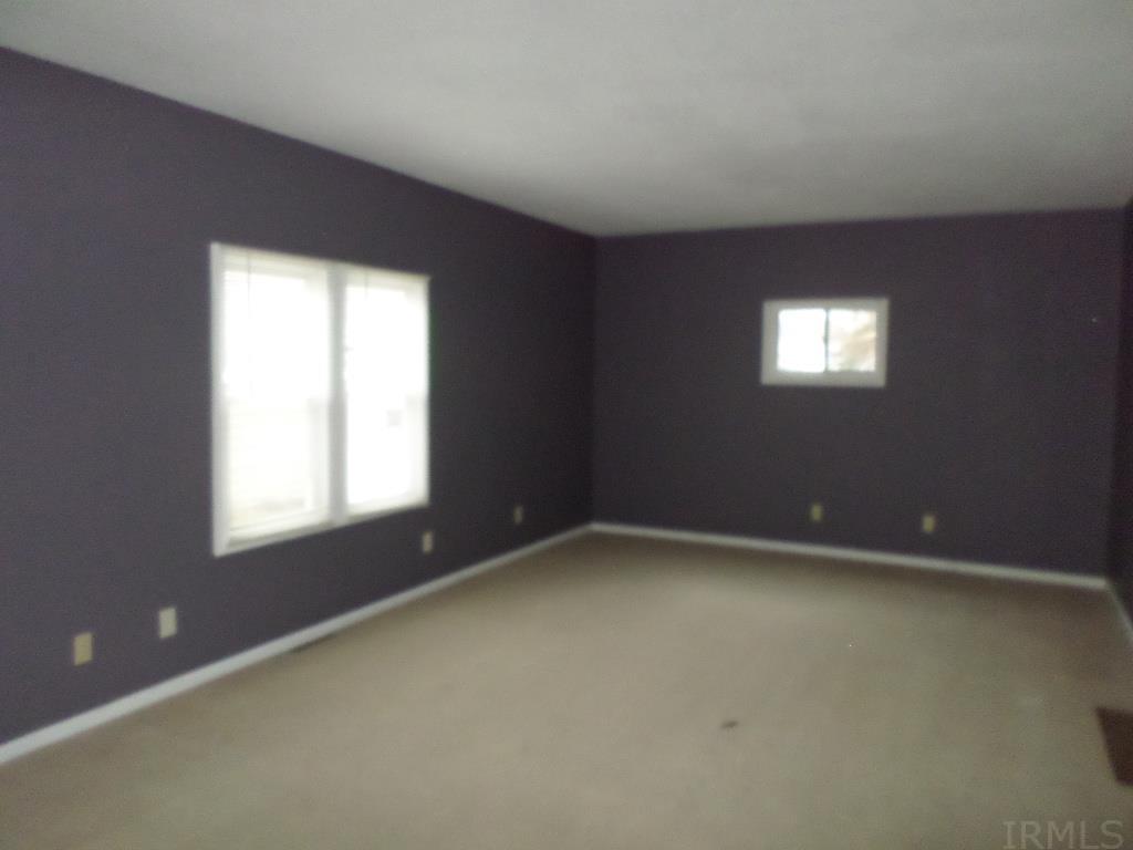 524 Fulton Avenue Rochester, IN 46975 - Photo 5 of 10 Gallery Image 5