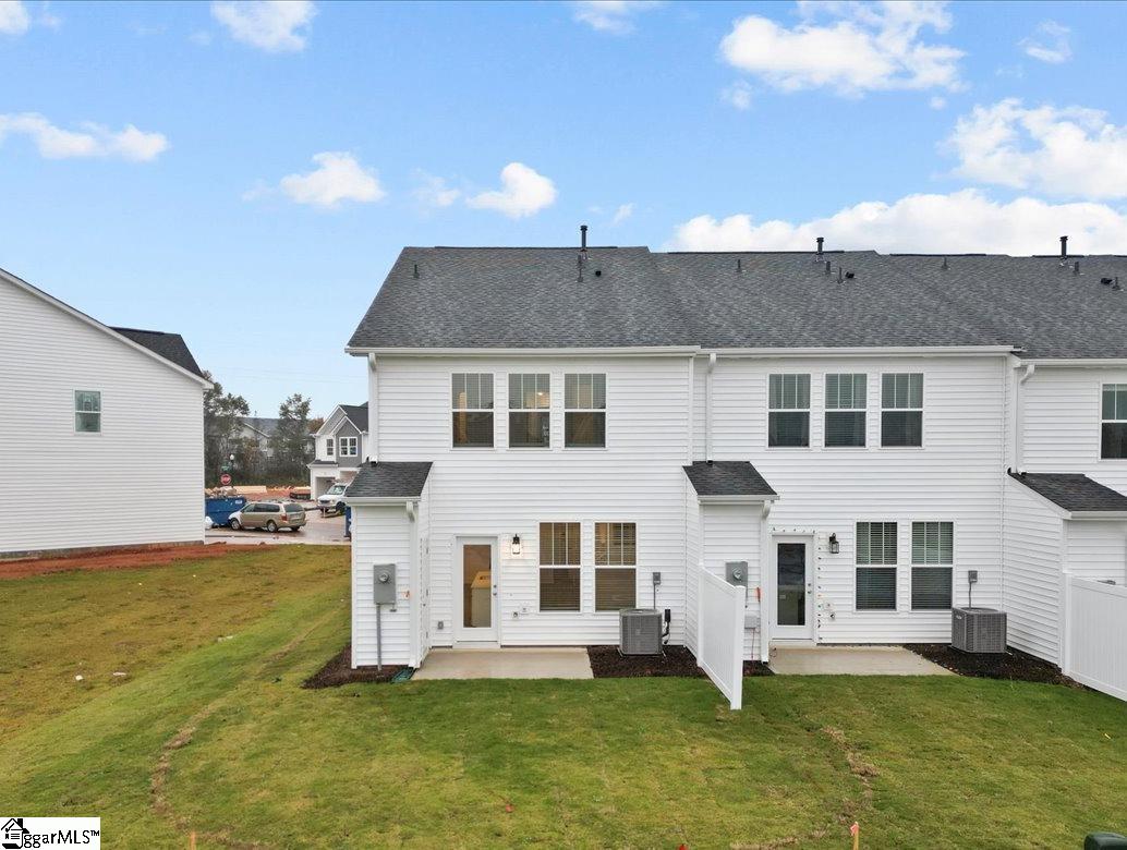 439 Hazelcote Road Greenville, SC 29611 - Photo 3 of 27 Gallery Image 3