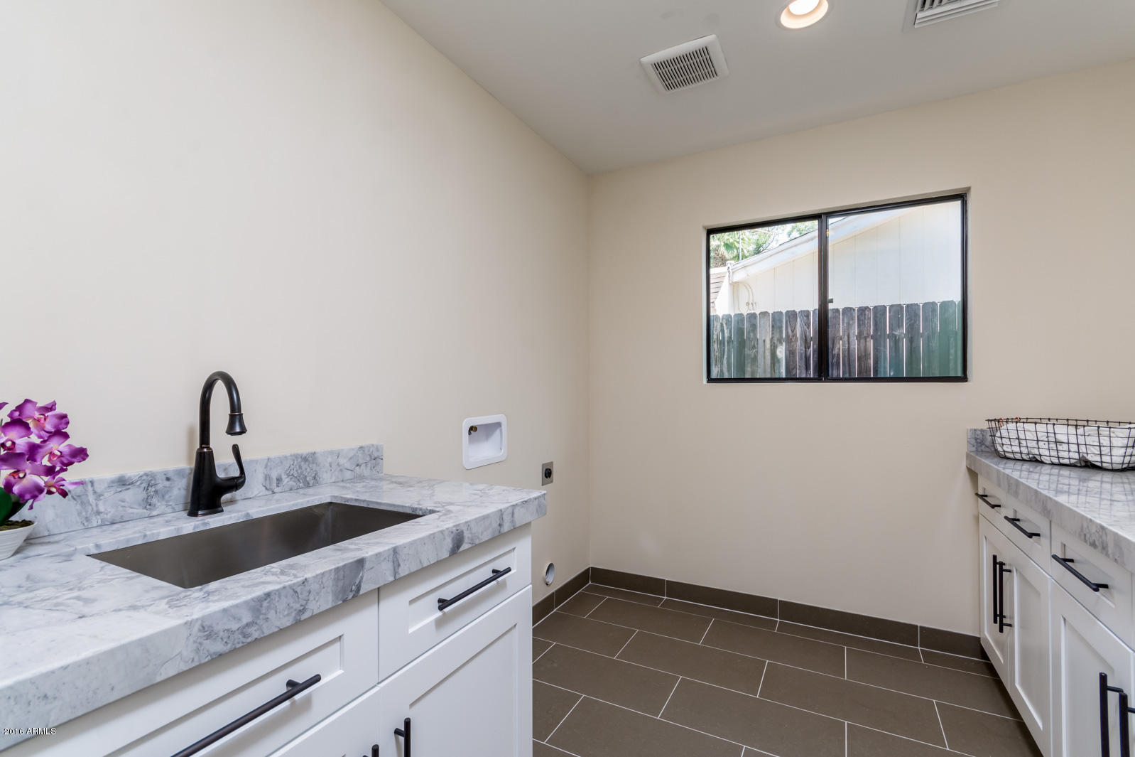 3423 North 35th Place Phoenix, AZ 85018 - Photo 46 of 57 3423 N 35th Pl - MLS-50