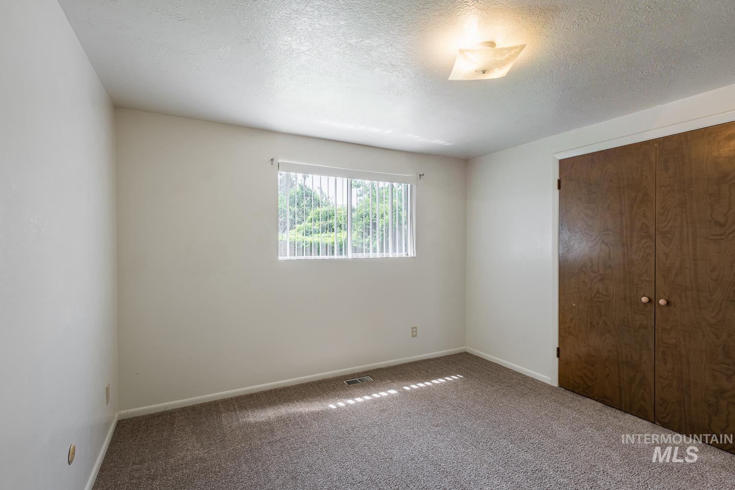 918 Northwest 4th Street Meridian, ID 83642 - Photo 20 of 48