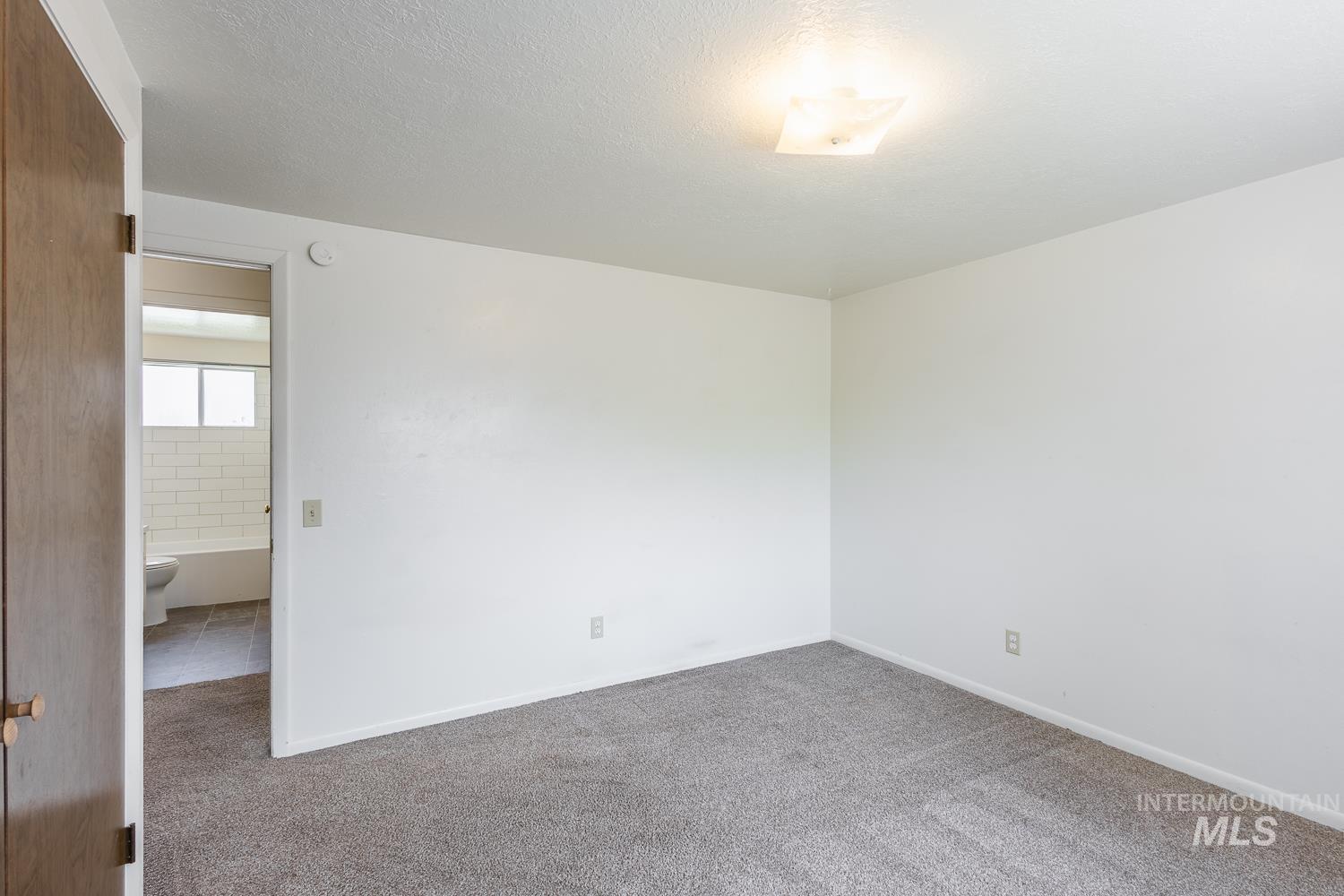 918 Northwest 4th Street Meridian, ID 83642 - Photo 22 of 48