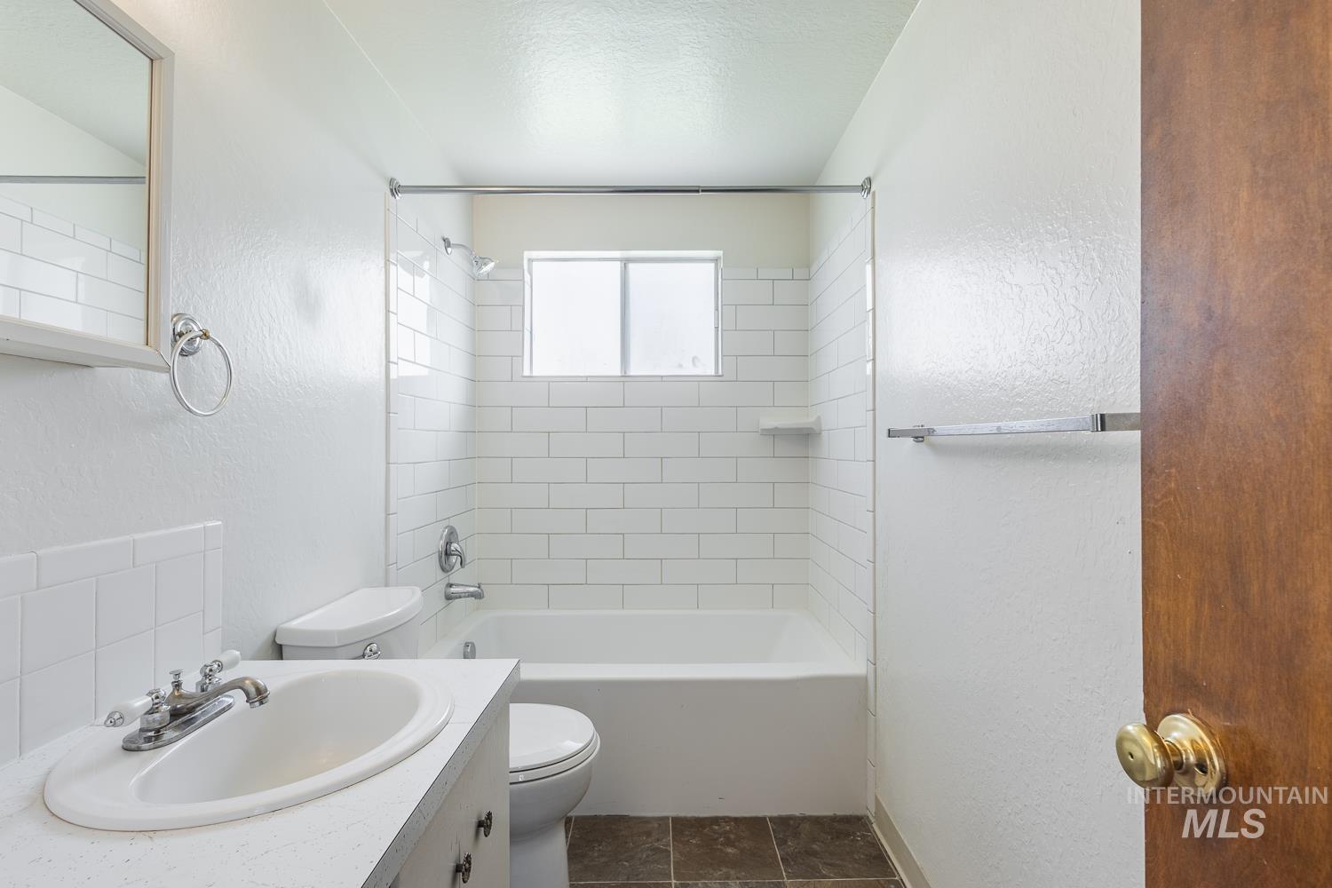 918 Northwest 4th Street Meridian, ID 83642 - Photo 24 of 48
