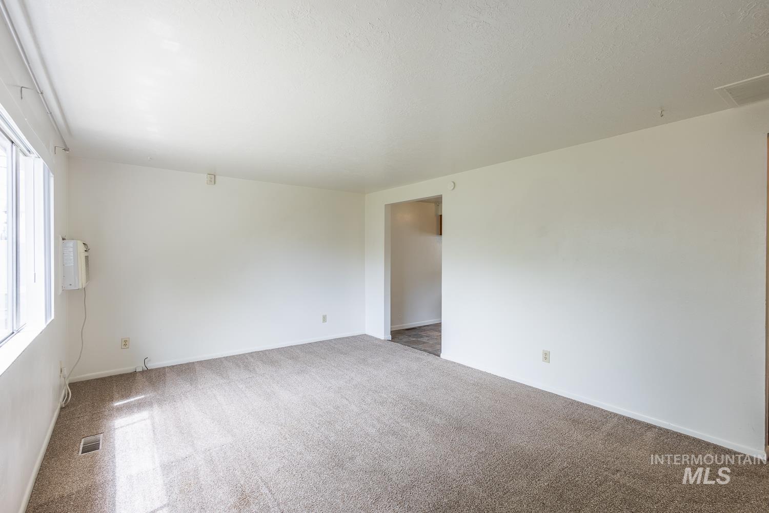 918 Northwest 4th Street Meridian, ID 83642 - Photo 38 of 48