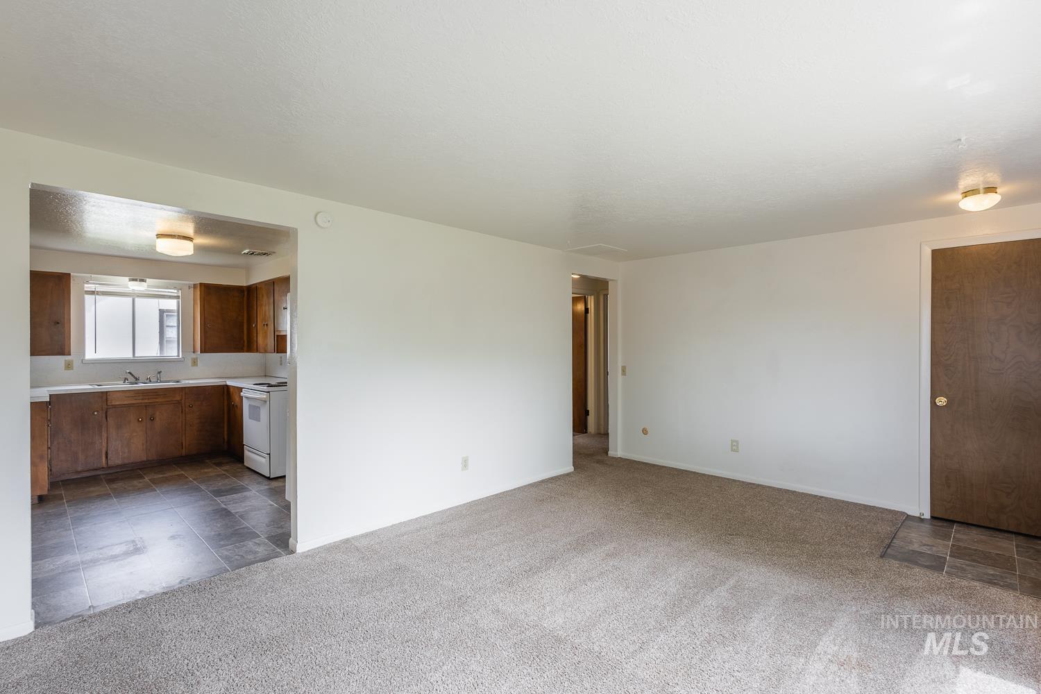 918 Northwest 4th Street Meridian, ID 83642 - Photo 8 of 48
