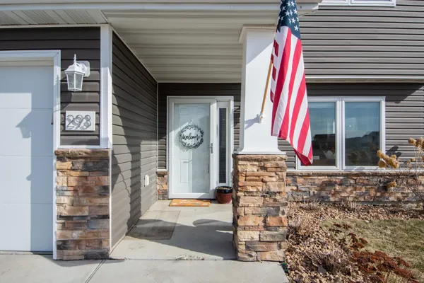 $379,900 | 293 Redwood Drive, Mapleton, ND 58059