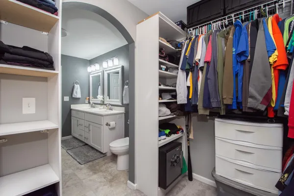 $379,900 | 293 Redwood Drive, Mapleton, ND 58059