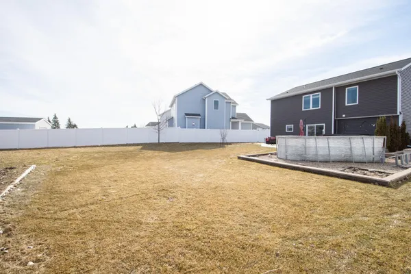 $379,900 | 293 Redwood Drive, Mapleton, ND 58059