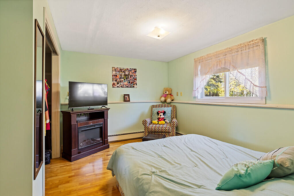 9 Valley Farms Road Fairfield, ME 04937 - Photo 26 of 56 26 3rd bedroom