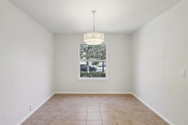 a view of a decorative light in a room