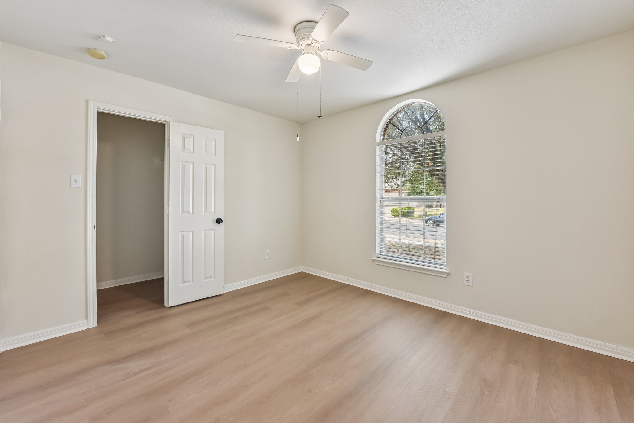 11809 Dunfries Lane Austin, TX 78754 - Photo 14 of 34