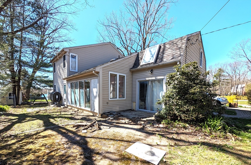329 White Pond Road Lancaster, MA 01523 - Photo 1 of 27 Gallery Image 1