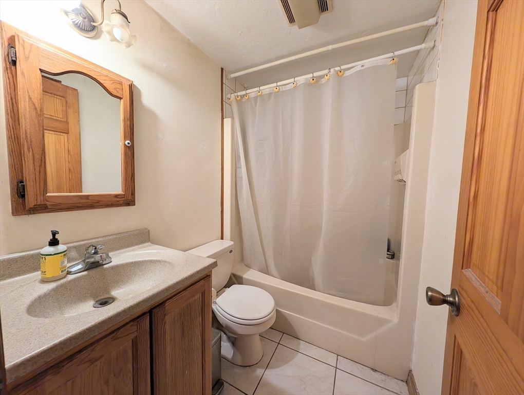 329 White Pond Road Lancaster, MA 01523 - Photo 10 of 27 Gallery Image 10