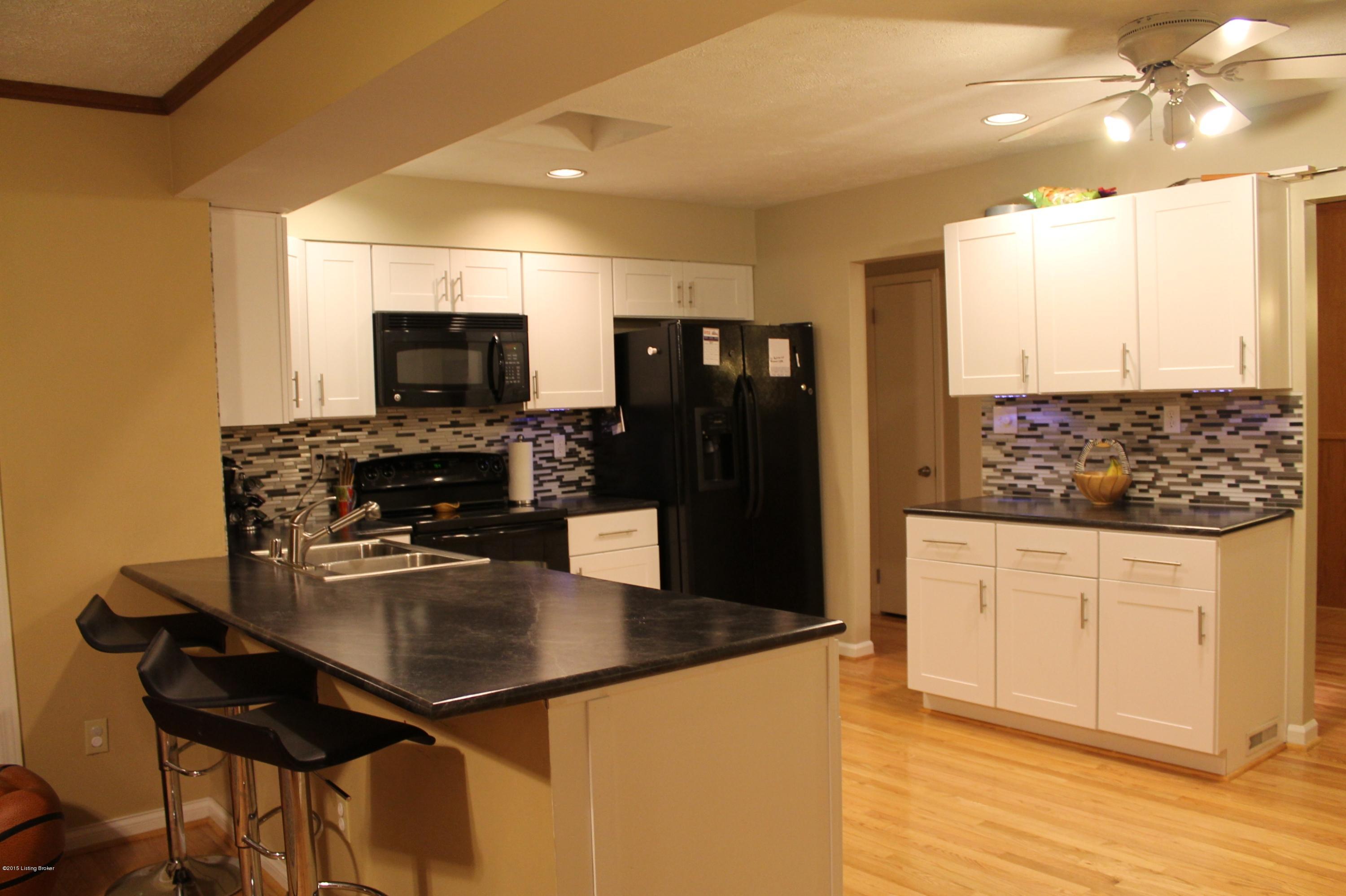 Kitchen new counter tops & breakfast bar