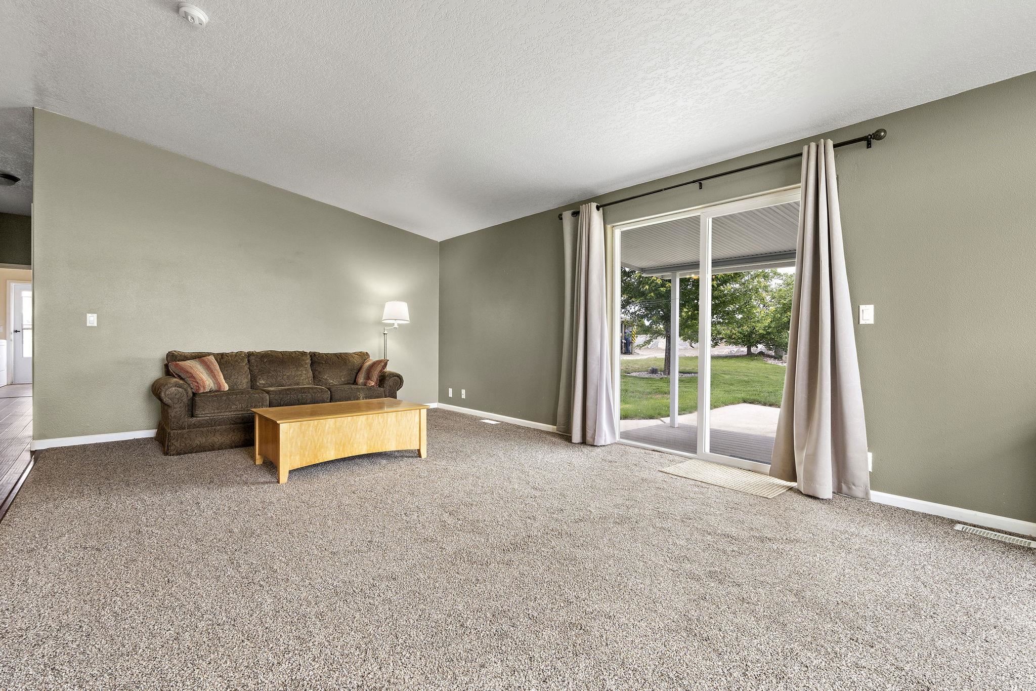26609 North Denison Road Deer Park, WA 99006 - Photo 13 of 25